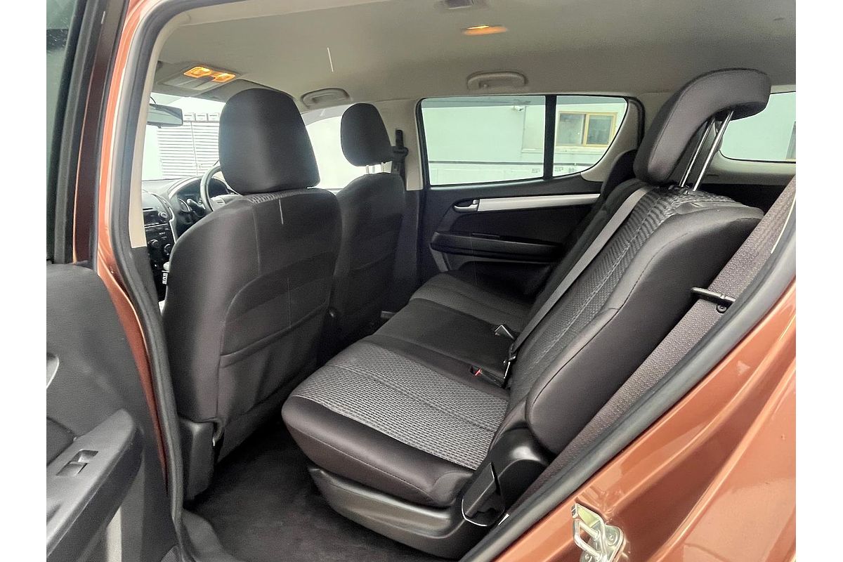 2015 Isuzu MU-X LS-M