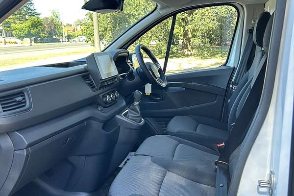 2025 Renault Trafic Pro X82 SWB Low Roof