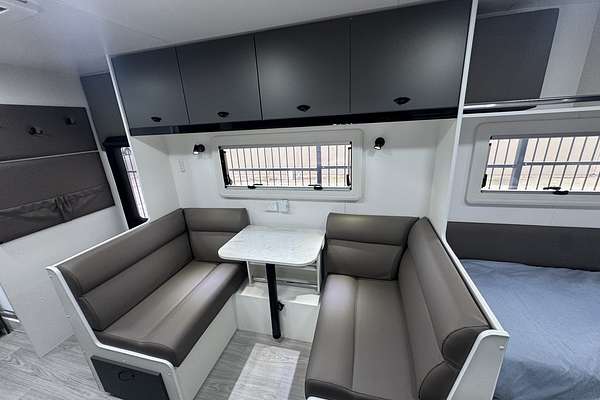 2025 Viscount V2 Couples Single Bed