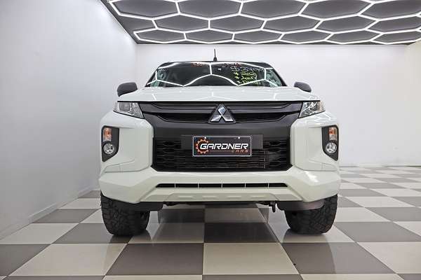 2021 Mitsubishi Triton GLX MR 4X4