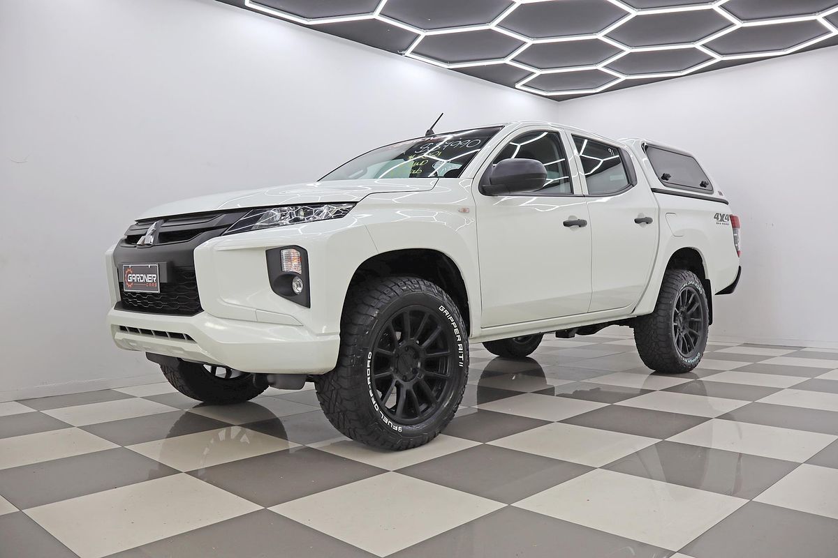 2021 Mitsubishi Triton GLX MR 4X4