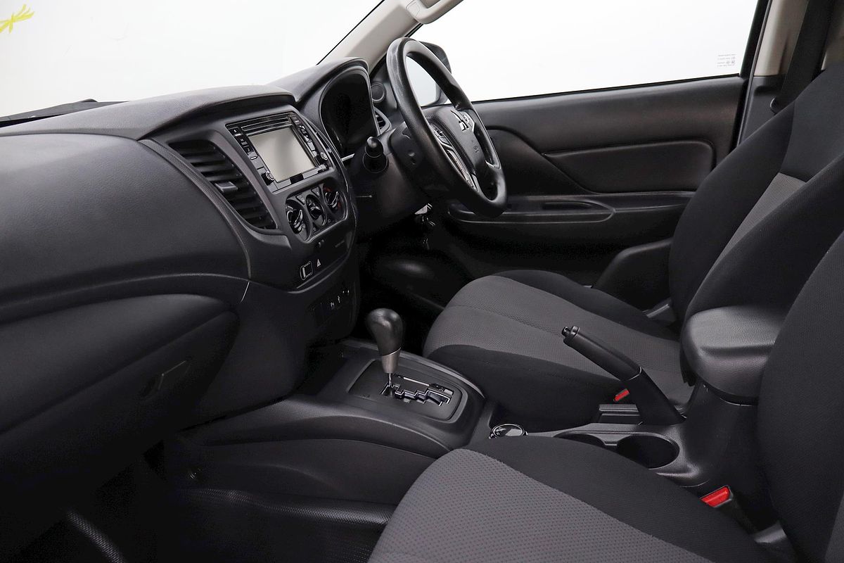 2021 Mitsubishi Triton GLX MR 4X4