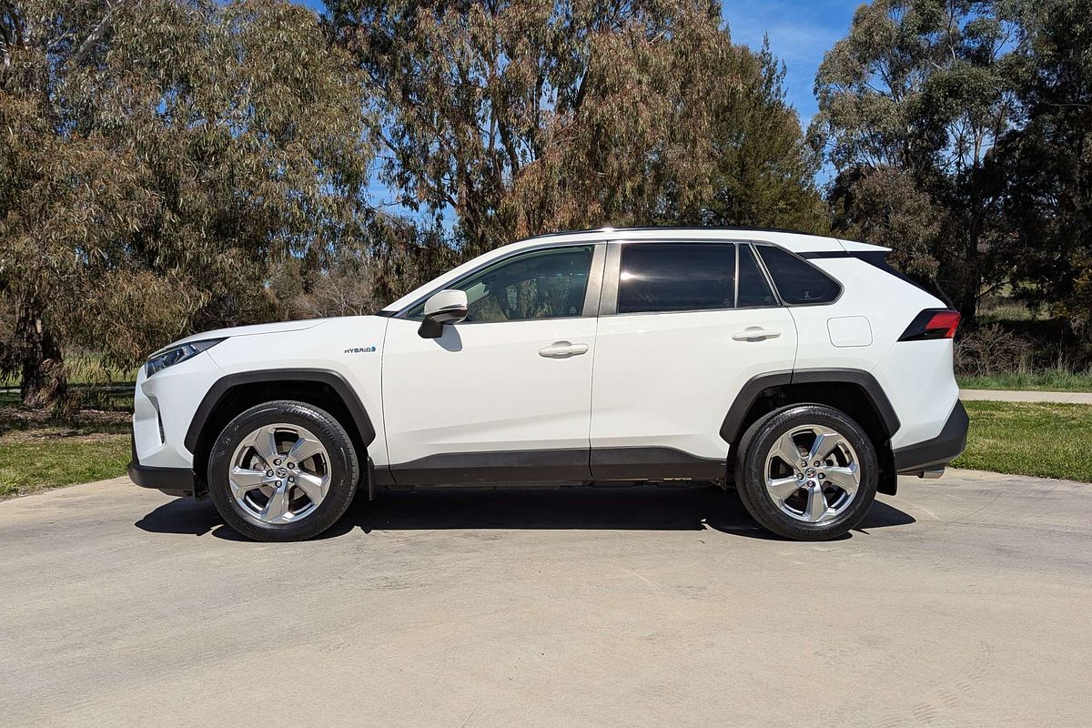 2021 Toyota RAV4 GXL AXAH52R