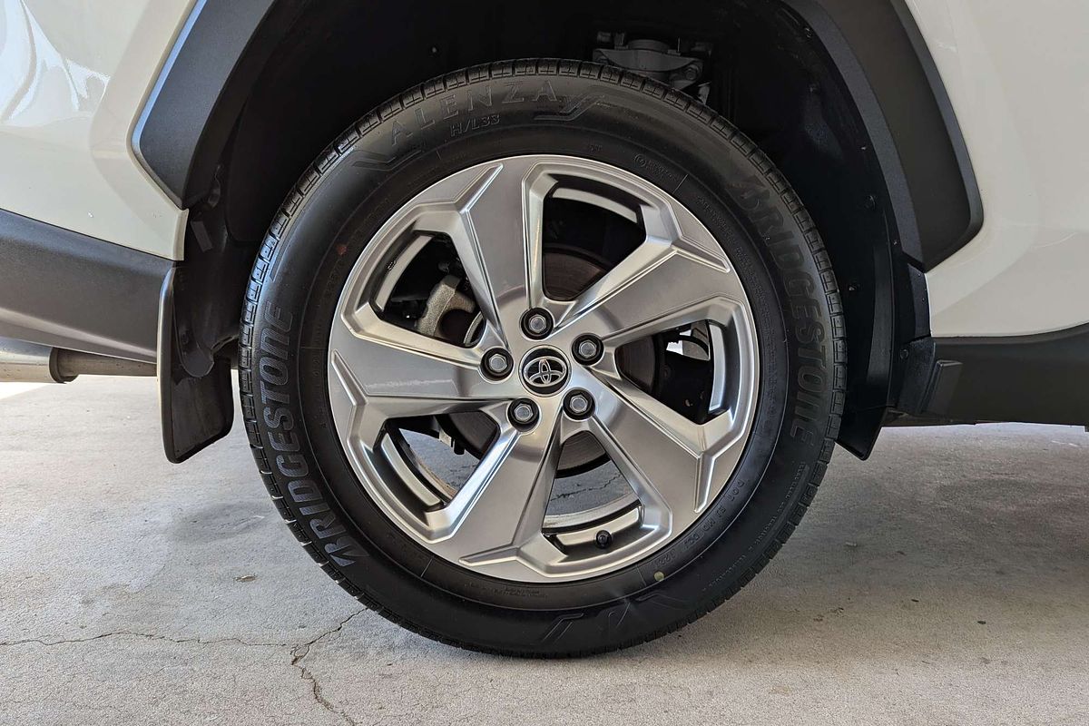 2021 Toyota RAV4 GXL AXAH52R