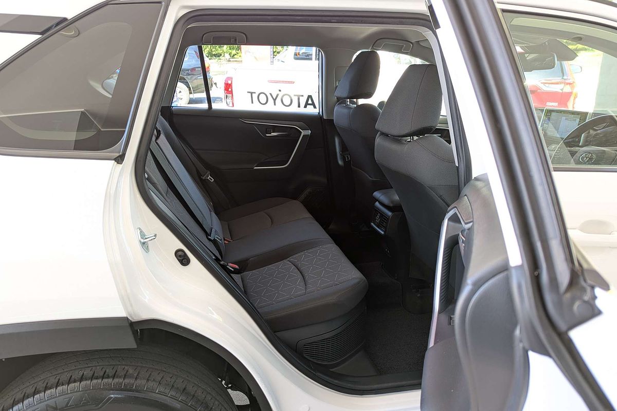 2021 Toyota RAV4 GXL AXAH52R