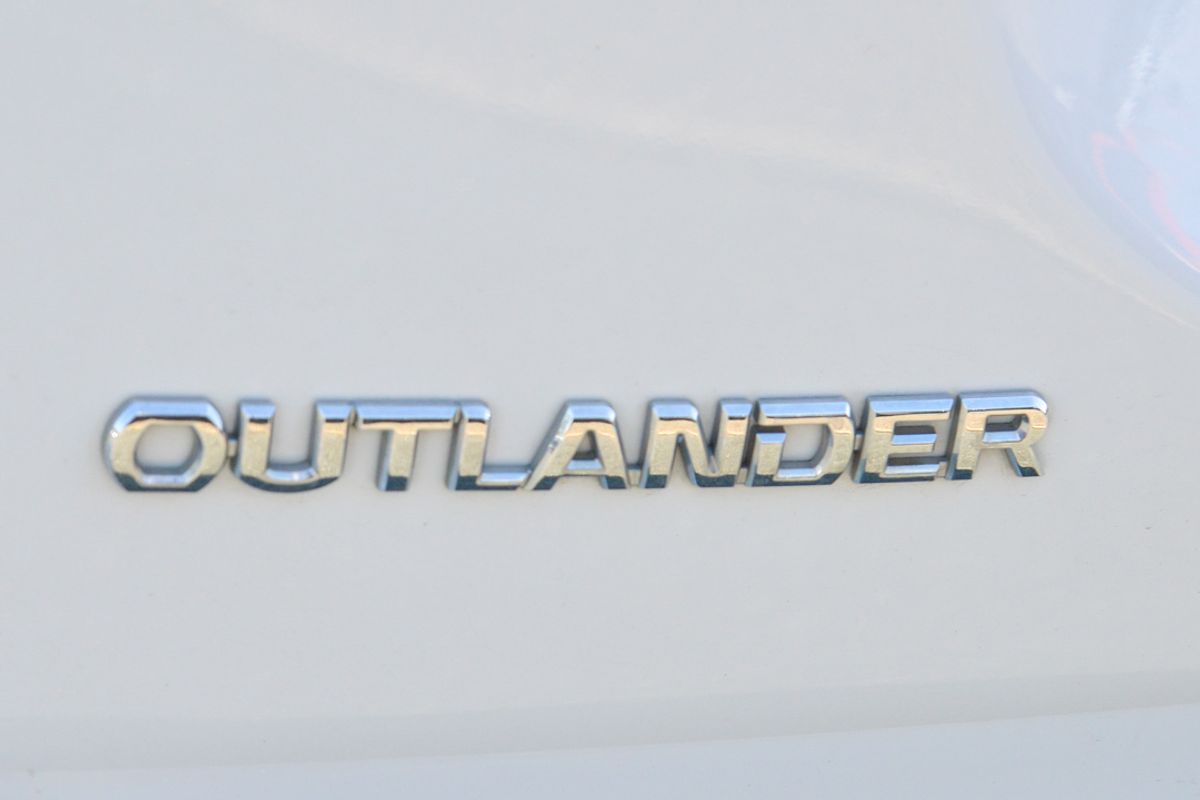 2021 Mitsubishi Outlander ES ZL