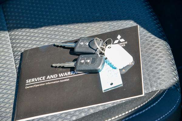 2021 Mitsubishi Outlander ES ZL