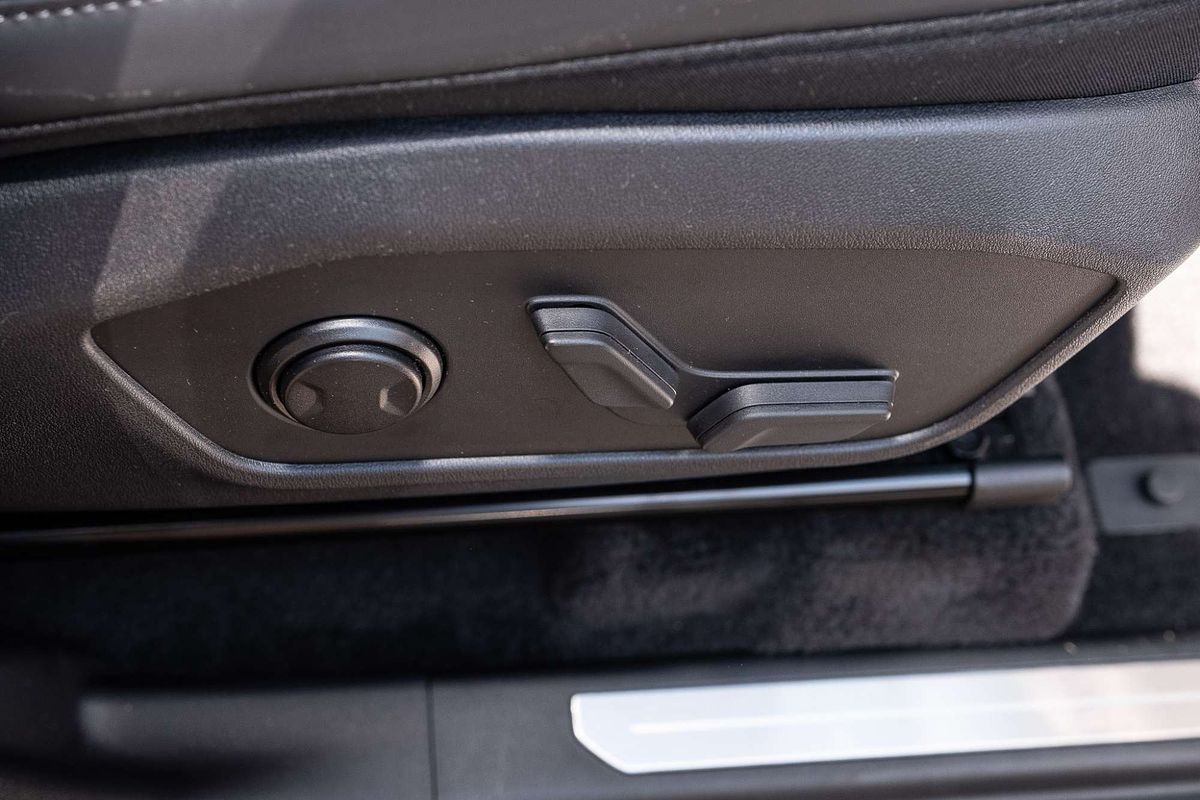 2025 Kia Tasman X-Line TK 4X4