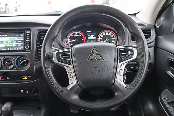 2021 Mitsubishi Triton GLX MR 4X4