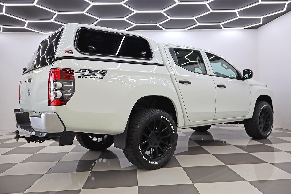 2021 Mitsubishi Triton GLX MR 4X4