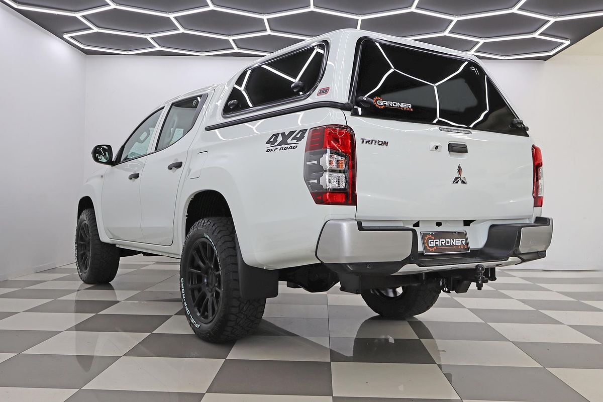 2021 Mitsubishi Triton GLX MR 4X4