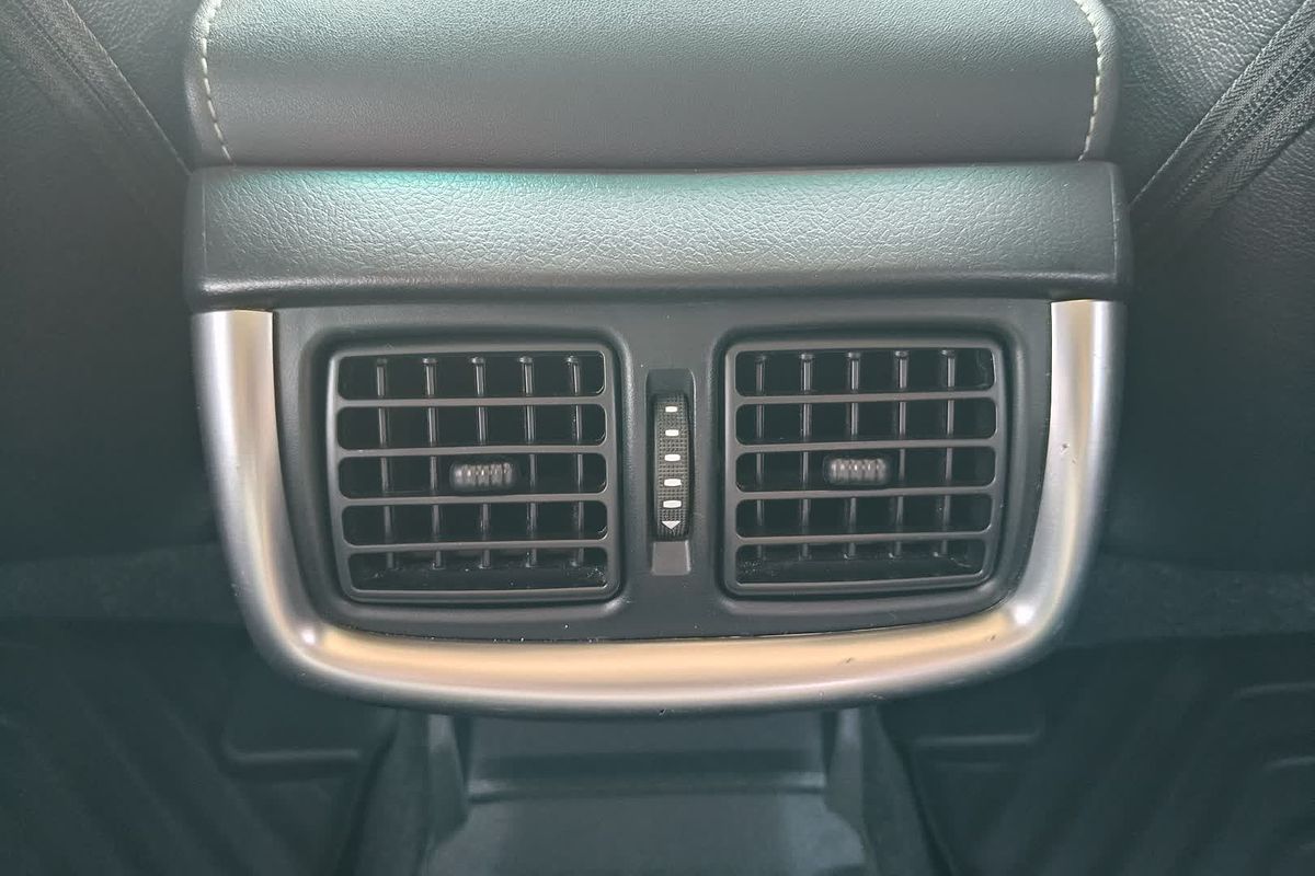 2021 Toyota Hilux SR5 GUN126R 4X4