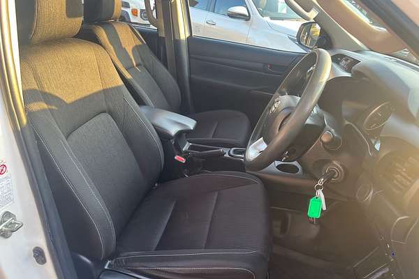 2021 Toyota Hilux SR GUN126R