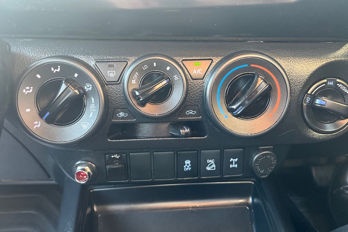 2021 Toyota Hilux SR GUN126R