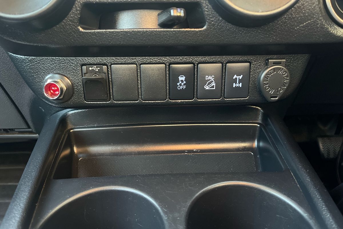 2021 Toyota Hilux SR GUN126R