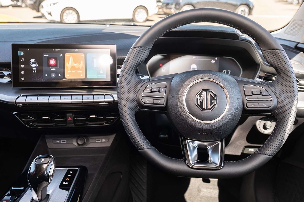 2025 MG MG5 Essence
