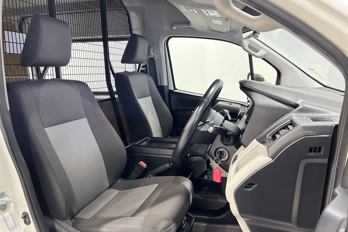 2022 Toyota Hiace GDH320R ELWB High Roof