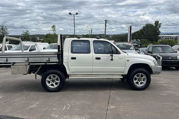 2004 Toyota Hilux  VZN167R 4X4