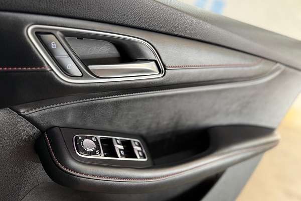 2023 MG HS Excite SAS23