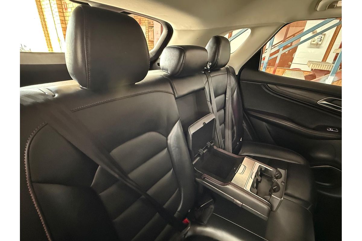 2023 MG HS Excite SAS23