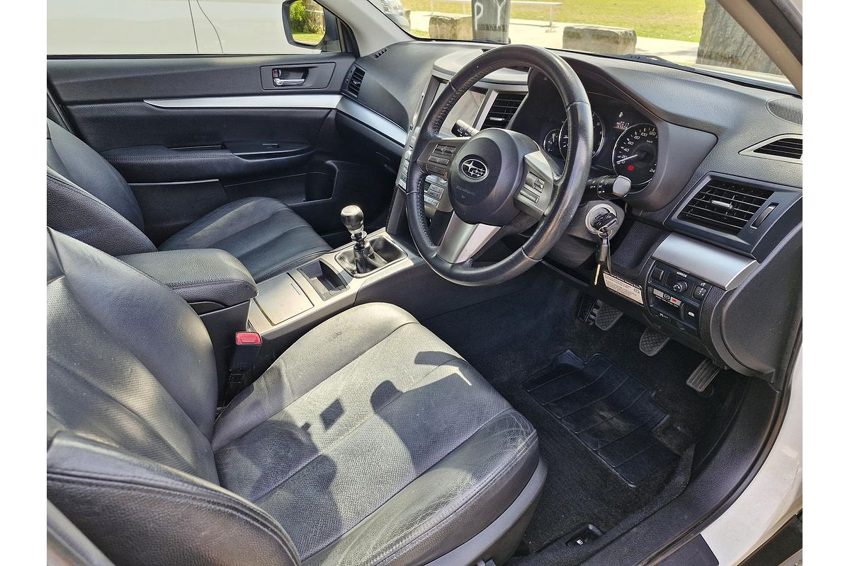2012 Subaru Outback 2.5i Premium 4GEN