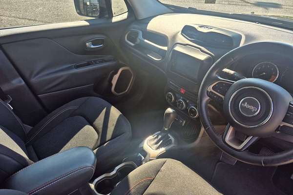 2017 Jeep Renegade Limited BU