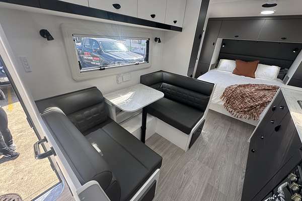 2025 Viscount V3 Couples Premium