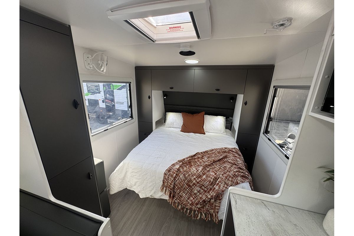 2025 Viscount V3 Couples Premium