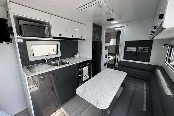 2025 Viscount V2 Family - 3 Bunk Premium
