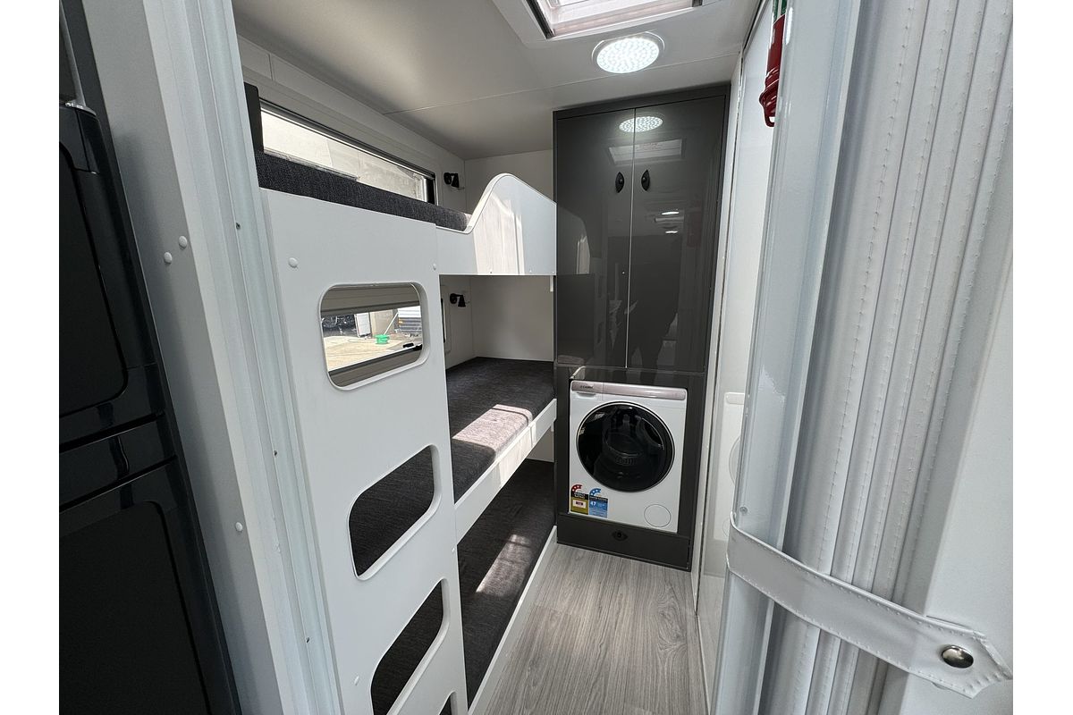 2025 Viscount V2 Family - 3 Bunk Premium