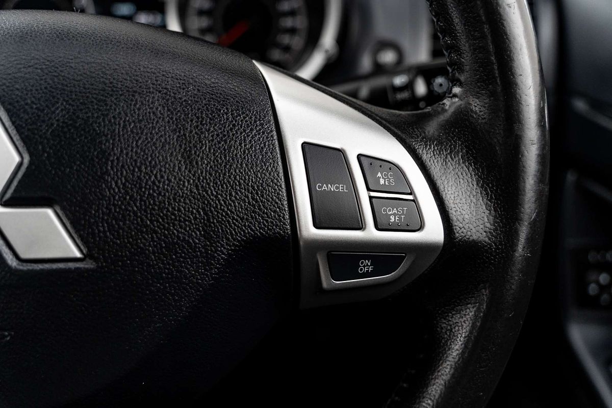 2013 Mitsubishi Lancer LX CJ