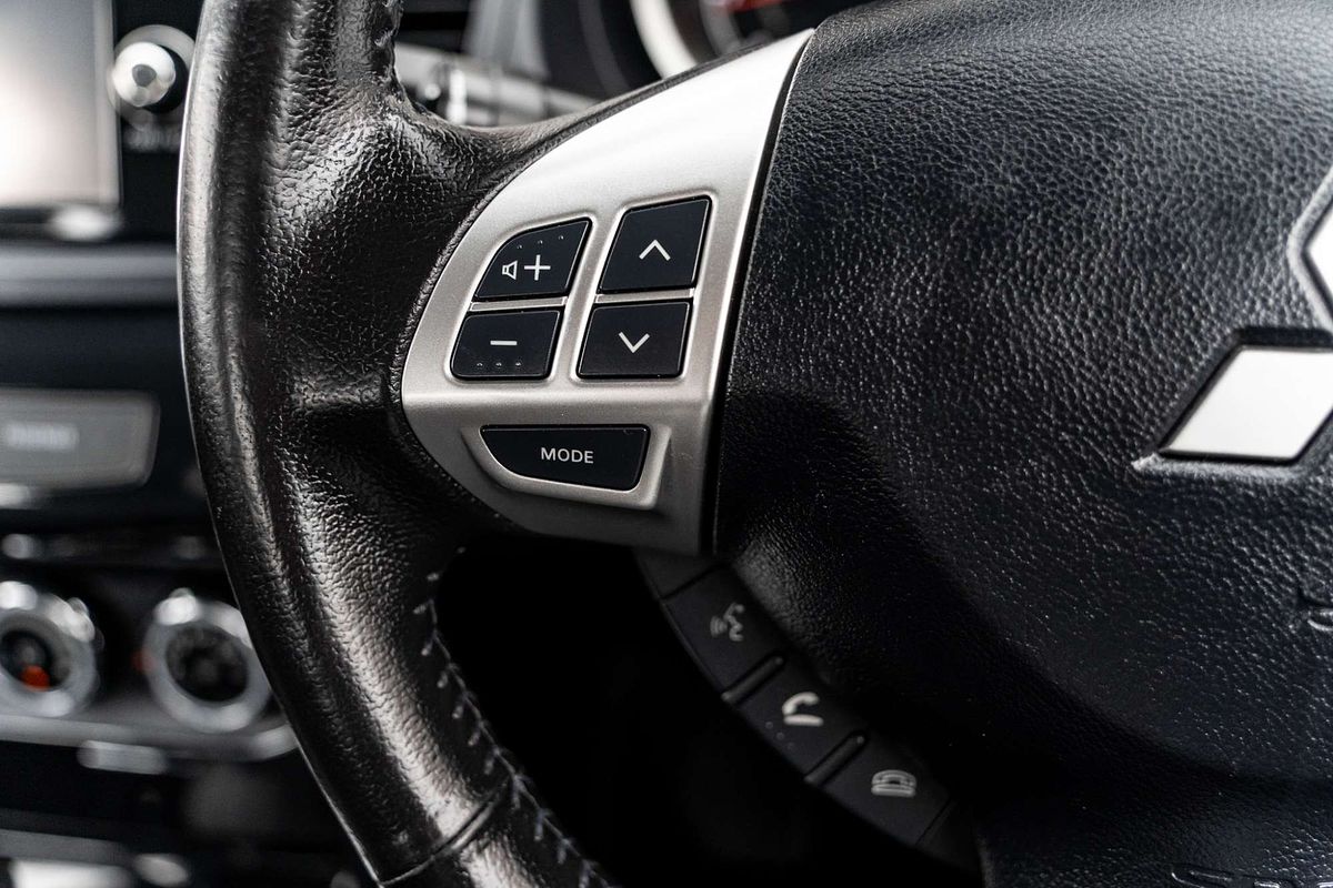 2013 Mitsubishi Lancer LX CJ