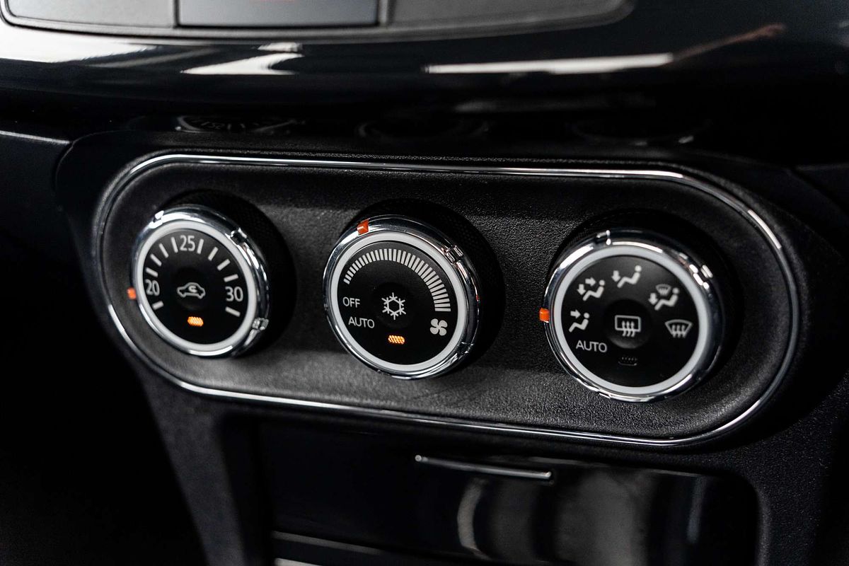 2013 Mitsubishi Lancer LX CJ