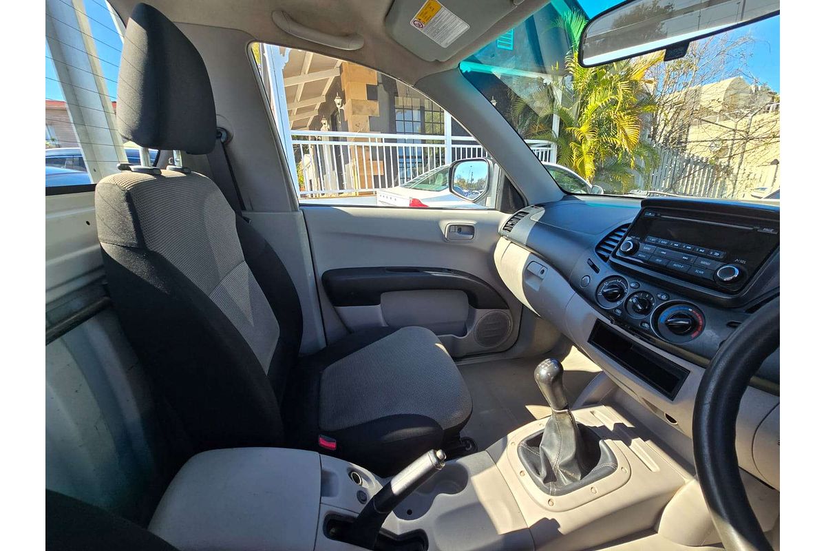 2014 Mitsubishi Triton GL MN Rear Wheel Drive