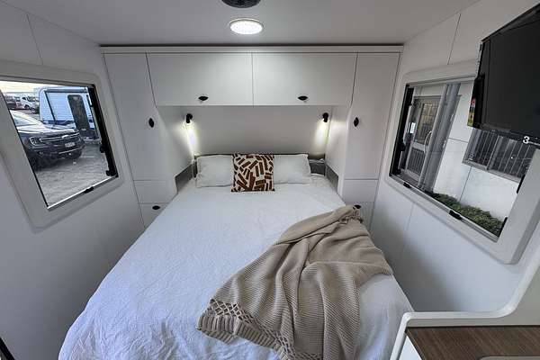2025 Viscount V2 Family 2 Bunk