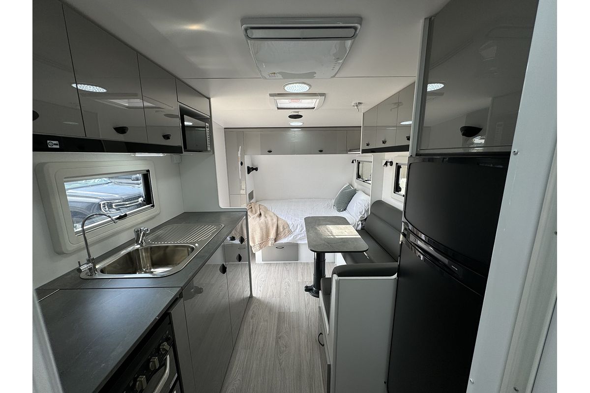 2025 Viscount V2 Family 2 Bunk EW