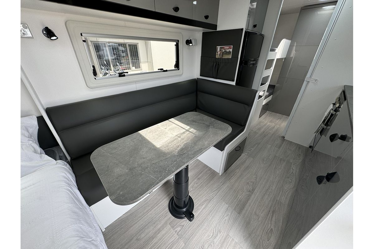 2025 Viscount V2 Family 2 Bunk EW
