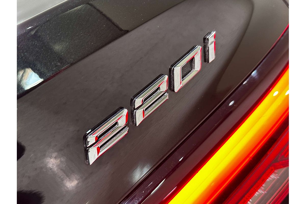2022 BMW 2 Series 220i M Sport F44