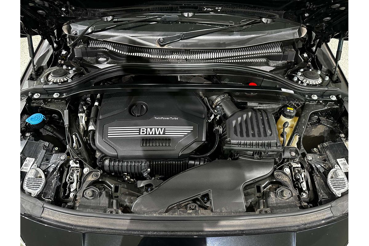 2022 BMW 2 Series 220i M Sport F44