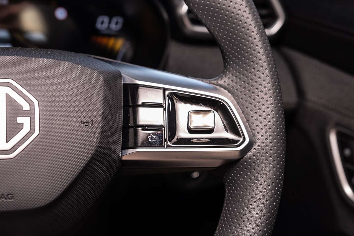 2025 MG ZS Essence Hybrid+ ZS32