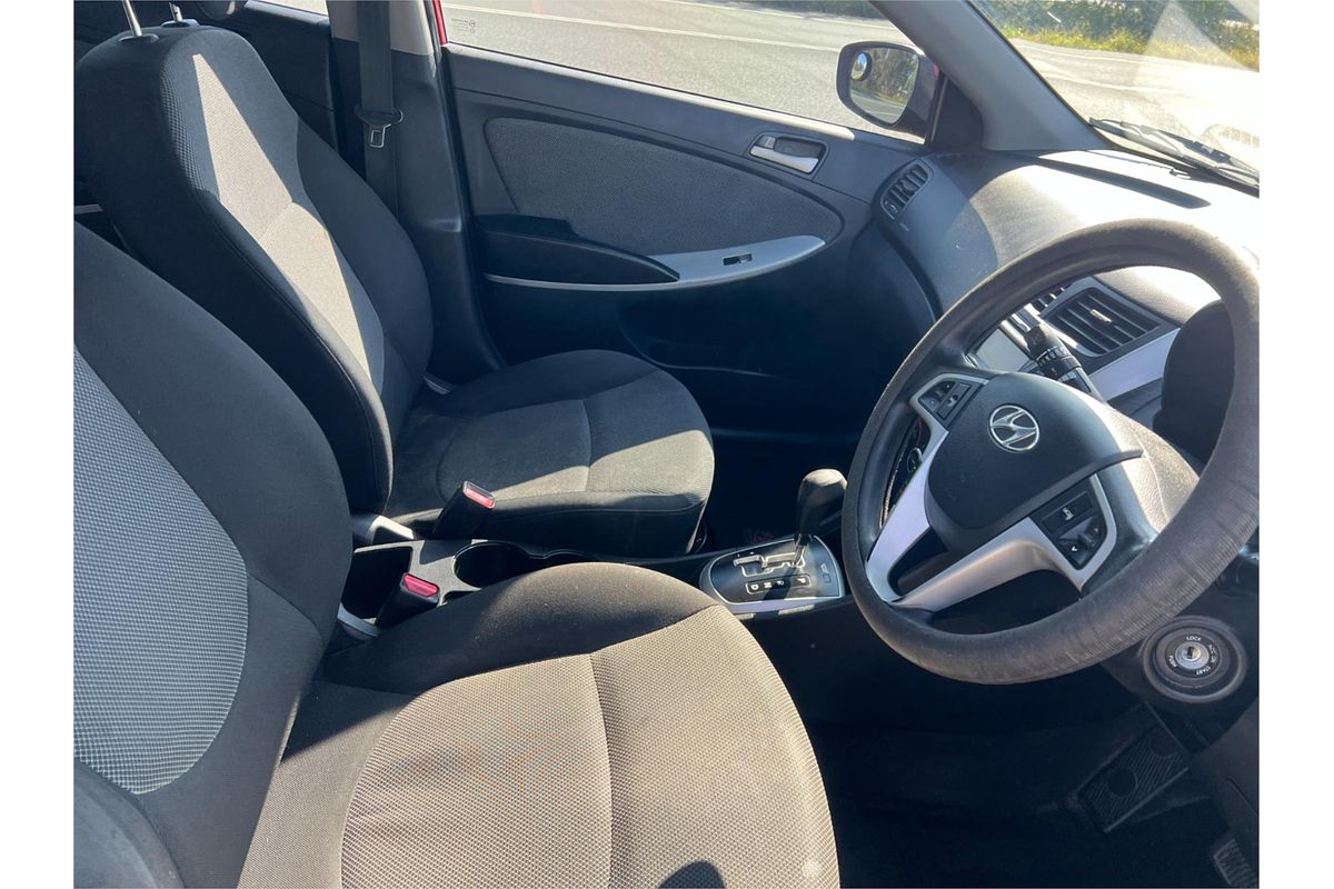 2012 Hyundai Accent Active RB
