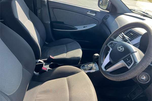 2012 Hyundai Accent Active RB