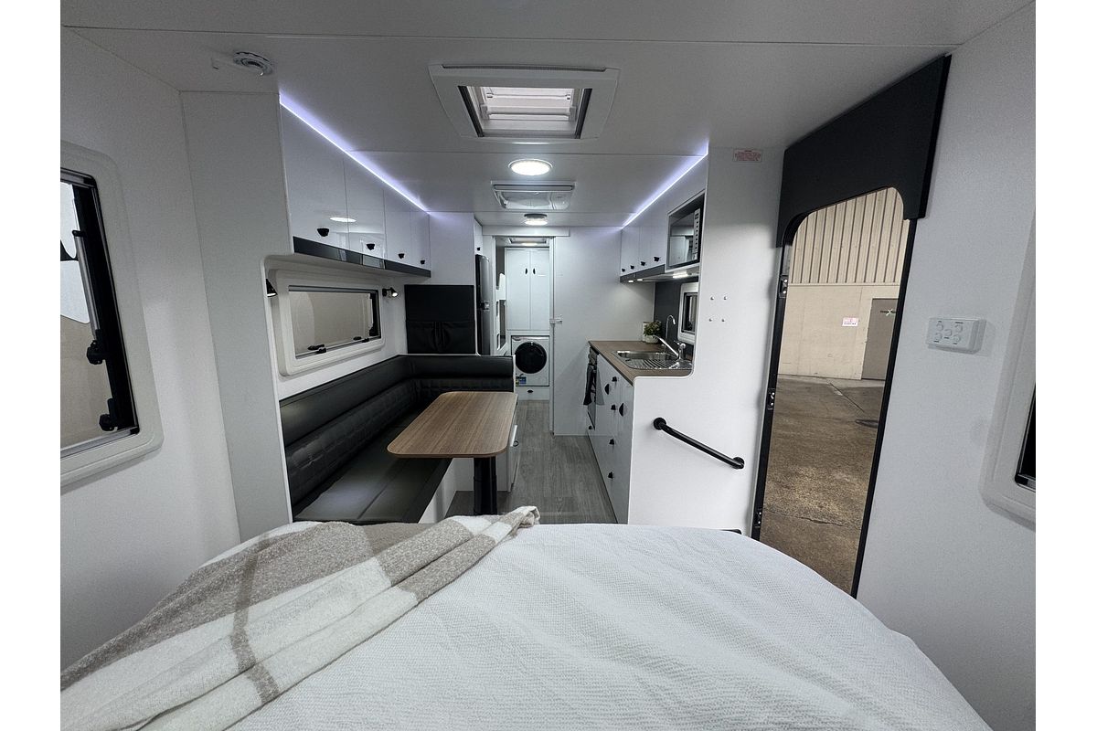 2025 Viscount V3 Family - 3 Bunk Premium
