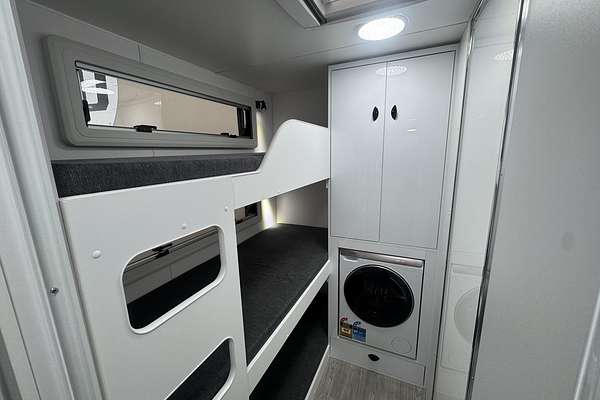 2025 Viscount V3 Family - 3 Bunk Premium