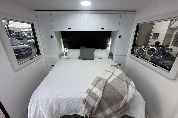 2025 Viscount V3 Family - 3 Bunk Premium