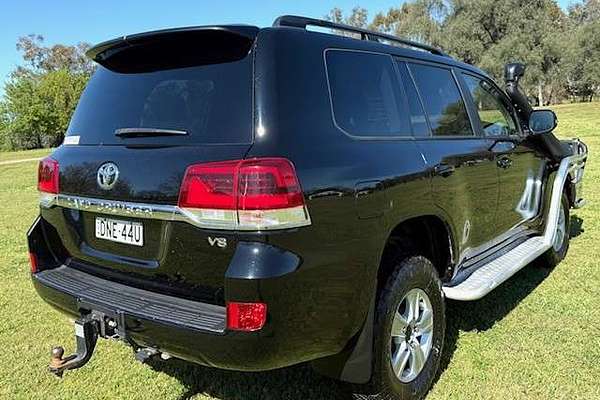 2017 Toyota Landcruiser GXL VDJ200R