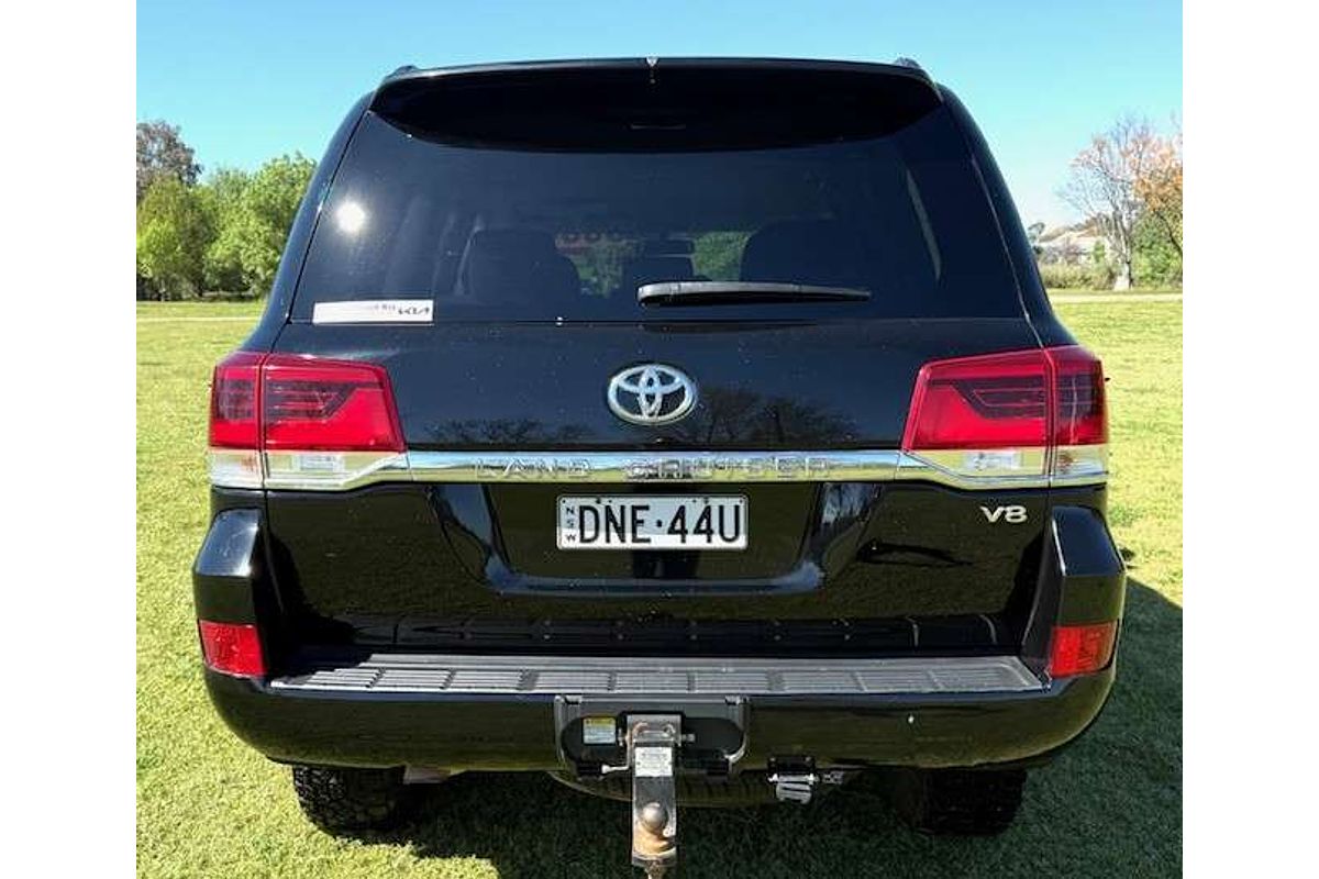 2017 Toyota Landcruiser GXL VDJ200R