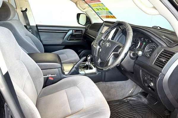 2017 Toyota Landcruiser GXL VDJ200R