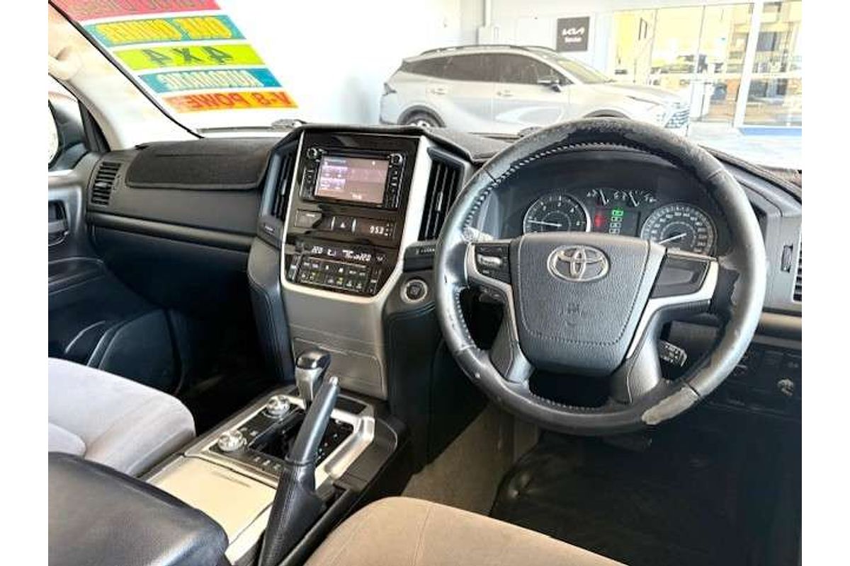 2017 Toyota Landcruiser GXL VDJ200R