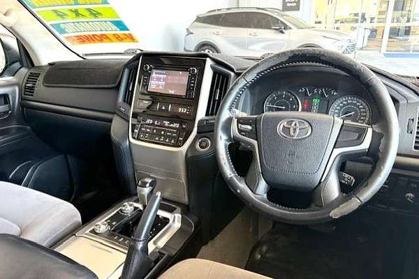 2017 Toyota Landcruiser GXL VDJ200R